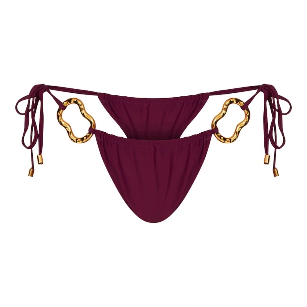 PrettyLittleThing - Purple Trim Detail Triangle Bikini Top & Bottom + Sarong - Picture 4 of 6